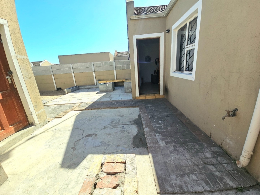 2 Bedroom Property for Sale in Weltevreden Valley Western Cape
